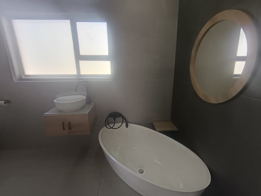 3 Bedroom Property for Sale in Carters Glen Northern Cape